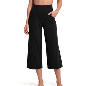 Black Wide Leg Capri Yoga Pants